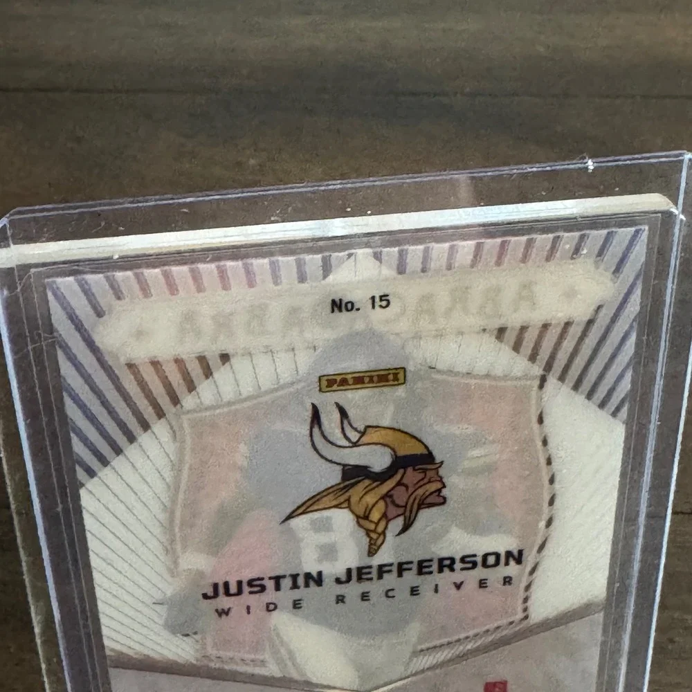 Panini Illusions Abracadabra Justin Jefferson Purple Minnesota Vikings Card 15